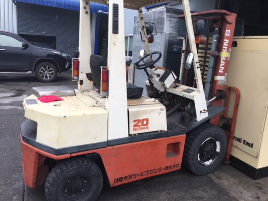 ขาย รถโฟร์คลิฟท์มือสอง NISSAN PH 02 2 ตัน