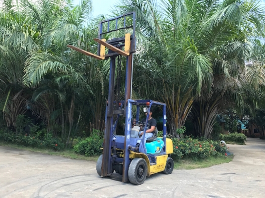 ขายFORKLIFT KOMATSU FG25-14(งาสไลด์)(2.5ตัน) สวยเดิมจากญี่ปุ่น ยังไม่เคยใช้ในไทย 165,000เท่านั้น!!