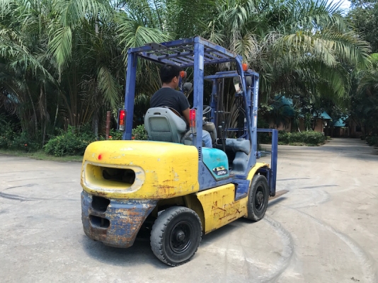 ขายFORKLIFT KOMATSU FG25-14(งาสไลด์)(2.5ตัน) สวยเดิมจากญี่ปุ่น ยังไม่เคยใช้ในไทย 165,000เท่านั้น!!