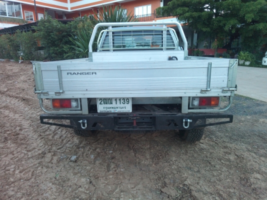 ขายบันได. กันชนหลัง แต่งford