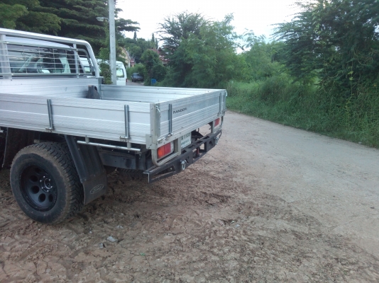 ขายบันได. กันชนหลัง แต่งford