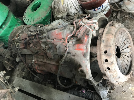 ขายเครื่อง 2 เครื่อง พร้อม เกียร์ เครื่อง.K13C (335 แรง) 2 เครื่อง เกียร์ 7 เกียร์ 1 ลูก เครื่อง เกียร์ เก่านอก ยังไม่ได้ใช้งาน ใบคุมเครื่องไม่มี เนื้องจากหาย สนใจโทร.081-3531946 ต่อ.บางนา &amp; ID-LINE สินค้าอยู่ เมืองนครปฐม สนใจนัดล้วงหน้า 1 วัน