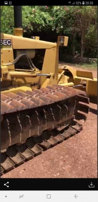 รถแทรคเตอร์โคมัสสุ D21P-6ใบมีดดันปรับได้รอบทิศทางพร้อมใช้งานราคา360,000 บาท