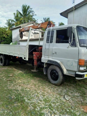 มี VDO ให้ชม.รถบรรทุก 6 ล้อติดเครน HINO 185 แรงม้าติดเครน 3 ตันราคา 370000