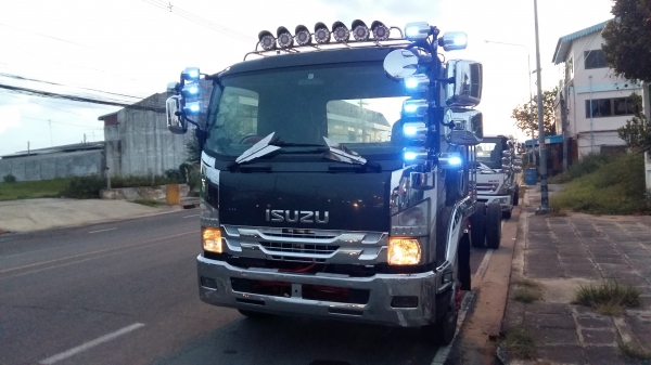 ขาย580000บาท หกล้ออีซูซุโรโบคอป210แรง เอกสารอินวอย จากญี่ปุ่น ขาย580000บาท หกล้ออีซูซุโรโบคอป210แรง เอกสารอินวอย จากญี่ปุ่น