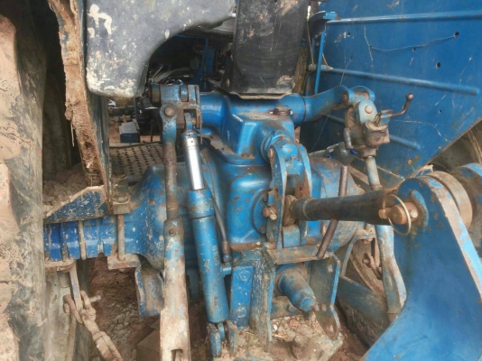 ขายรถไถFORD 6610