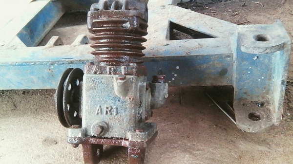 ปั๊มลมติดรถไถ