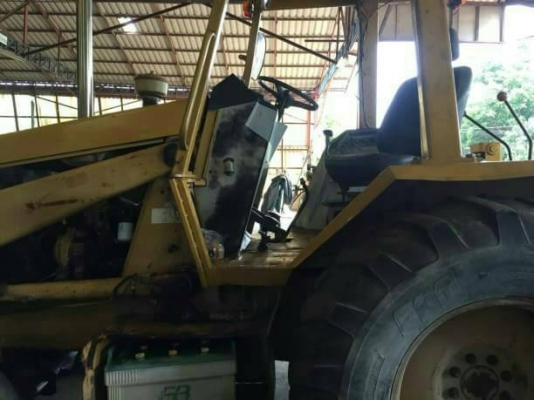 ขายรถตักหน้าขุดหลังCATเพลาเดียวเอกสารซื้อขายราคา 220,000