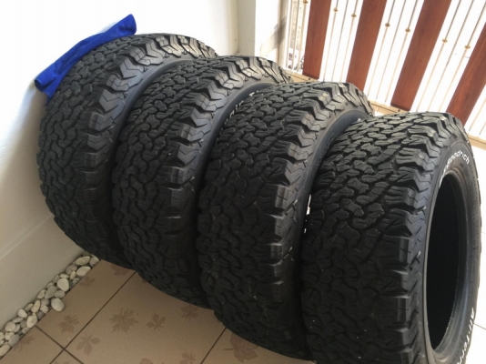 ขายยาง BF ko2 All Terrain 265/65/18 ดอกหนวดติ่งสะพานเต็มทุกเส้น ใช้น้อย 4เส้น ขายยาง BF ko2 All Terrain 265/65/18 ดอกหนวดติ่งสะพานเต็มทุกเส้น ใช้น้อย 4เส้น