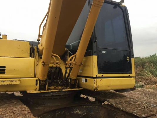 PC. 200. รุ่น  MO.   มีเอกสารเล่มทะเบียน