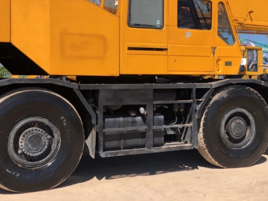 ขายรถเครน TADANO TR250M-5 (ขนาด 25 ตัน) ปี 1993 รถนอกนำเข้าครับ ไม่เคยใช้งานในไทย มีVDOการทำงาน