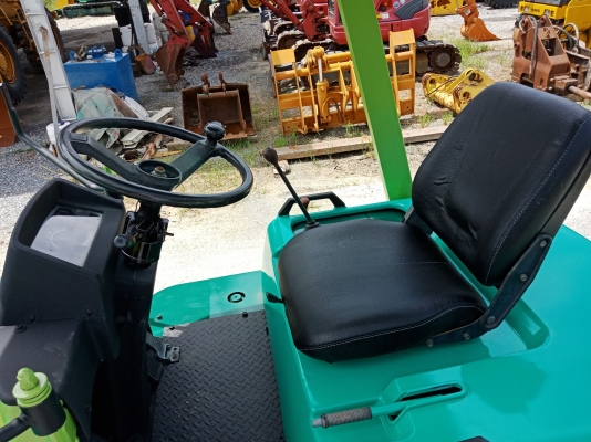 รถตักล้อยาง ขายถูก YANMAR V3 นำเข้าจากญี่ปุ่นแท้ โทร.090-986-2521 อ๊อบ