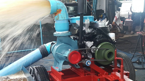 เครื่องสูบนํ้าประกอบใหม่พร้อมใช้งาน เครื่องยนต์ ISUZU C190 DIESEL+หอย 6  นิ้ว