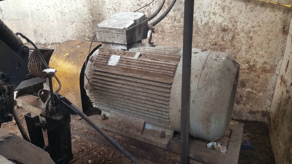 ขาย เครื่องสับไม้ ขนาดกำลังผลิต 200 ตัน/วัน มอเตอร์ 250 แรง สภาพพร้อมใช้งาน ขาย เครื่องสับไม้ ขนาดกำลังผลิต 200 ตัน/วัน มอเตอร์ 250 แรง สภาพพร้อมใช้งาน