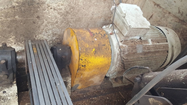 ขาย เครื่องสับไม้ ขนาดกำลังผลิต 200 ตัน/วัน มอเตอร์ 250 แรง สภาพพร้อมใช้งาน ขาย เครื่องสับไม้ ขนาดกำลังผลิต 200 ตัน/วัน มอเตอร์ 250 แรง สภาพพร้อมใช้งาน