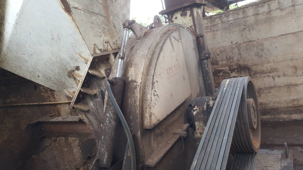 ขาย เครื่องสับไม้ ขนาดกำลังผลิต 200 ตัน/วัน มอเตอร์ 250 แรง สภาพพร้อมใช้งาน ขาย เครื่องสับไม้ ขนาดกำลังผลิต 200 ตัน/วัน มอเตอร์ 250 แรง สภาพพร้อมใช้งาน