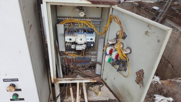 ขาย เครื่องสับไม้ ขนาดกำลังผลิต 200 ตัน/วัน มอเตอร์ 250 แรง สภาพพร้อมใช้งาน ขาย เครื่องสับไม้ ขนาดกำลังผลิต 200 ตัน/วัน มอเตอร์ 250 แรง สภาพพร้อมใช้งาน