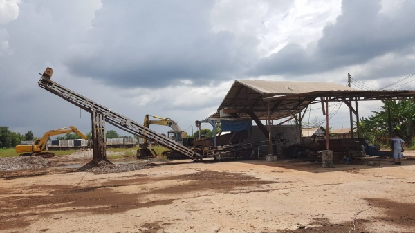 ขาย เครื่องสับไม้ ขนาดกำลังผลิต 200 ตัน/วัน มอเตอร์ 250 แรง สภาพพร้อมใช้งาน ขาย เครื่องสับไม้ ขนาดกำลังผลิต 200 ตัน/วัน มอเตอร์ 250 แรง สภาพพร้อมใช้งาน