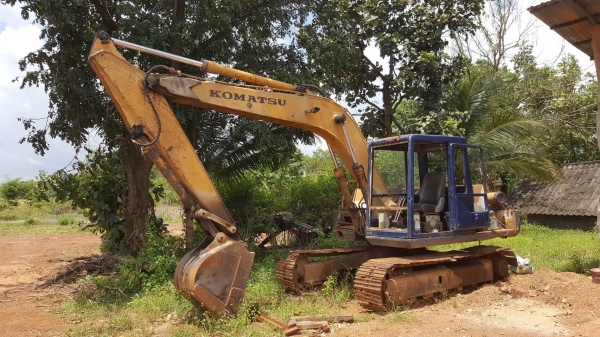 ขาย แบคโฮ KOMATSU PC120-3 รถใช้งานได้ปกติ เครื่องดี ปั้มดี ช่วงล่าง 70\%