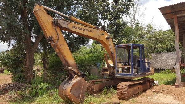 ขาย แบคโฮ KOMATSU PC120-3 รถใช้งานได้ปกติ เครื่องดี ปั้มดี ช่วงล่าง 70\% ขาย แบคโฮ KOMATSU PC120-3 รถใช้งานได้ปกติ เครื่องดี ปั้มดี ช่วงล่าง 70\%