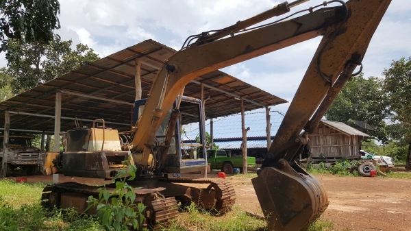 ขาย แบคโฮ KOMATSU PC120-3 รถใช้งานได้ปกติ เครื่องดี ปั้มดี ช่วงล่าง 70\% ขาย แบคโฮ KOMATSU PC120-3 รถใช้งานได้ปกติ เครื่องดี ปั้มดี ช่วงล่าง 70\%