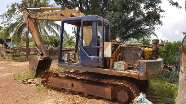 ขาย แบคโฮ KOMATSU PC120-3 รถใช้งานได้ปกติ เครื่องดี ปั้มดี ช่วงล่าง 70\% ขาย แบคโฮ KOMATSU PC120-3 รถใช้งานได้ปกติ เครื่องดี ปั้มดี ช่วงล่าง 70\%