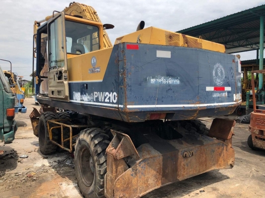 รถขุดล้อยาง Komatsu pw210 รถขุดล้อยาง Komatsu pw210