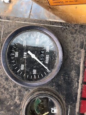 รถขุดล้อยาง Komatsu pw210 รถขุดล้อยาง Komatsu pw210