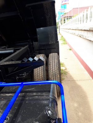 ขาย 6 ล้อดั๊ม ยาง 900 ร๊อคกี้ 195 กระบะดั๊มต่อใหม่ทั้งลูก ขาย 6 ล้อดั๊ม ยาง 900 ร๊อคกี้ 195 กระบะดั๊มต่อใหม่ทั้งลูก