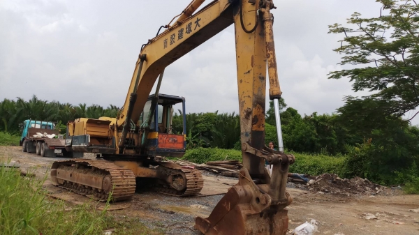 ขายpc200-3..รถเช็คนอกมาใช้น้อย เอกสารอินวอยล์ ขายpc200-3..รถเช็คนอกมาใช้น้อย เอกสารอินวอยล์