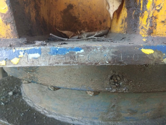 ขาย 420,000 KOBELCO sk 60-3 เครื่องดี เอวแน่น ช่วงล่างเต็ม โซ่ใหม่ ปั้มต้องเช็คนิดหน่อย พร้อมลายหัวเจาะ  รถอยู่ สุรินทร์ 090-772-3710 090-772-3708