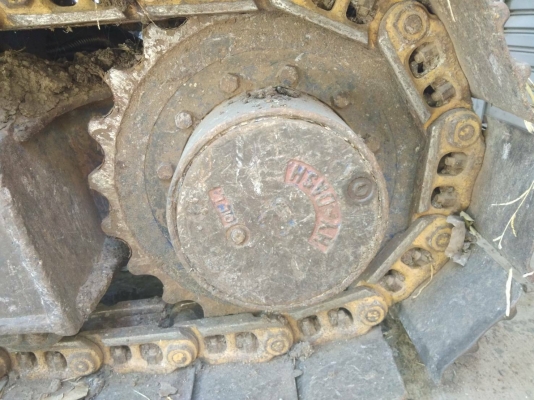 ขาย 420,000 KOBELCO sk 60-3 เครื่องดี เอวแน่น ช่วงล่างเต็ม โซ่ใหม่ ปั้มต้องเช็คนิดหน่อย พร้อมลายหัวเจาะ  รถอยู่ สุรินทร์ 090-772-3710 090-772-3708