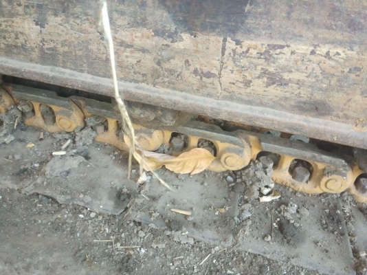 ขาย 420,000 KOBELCO sk 60-3 เครื่องดี เอวแน่น ช่วงล่างเต็ม โซ่ใหม่ ปั้มต้องเช็คนิดหน่อย พร้อมลายหัวเจาะ  รถอยู่ สุรินทร์ 090-772-3710 090-772-3708