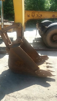 KOMATSU 120-5 บูมยาว12 ม ไฟฟ้าตัด เอวแน่น ช่วงล่างเต็มเจ้าของขายเอง