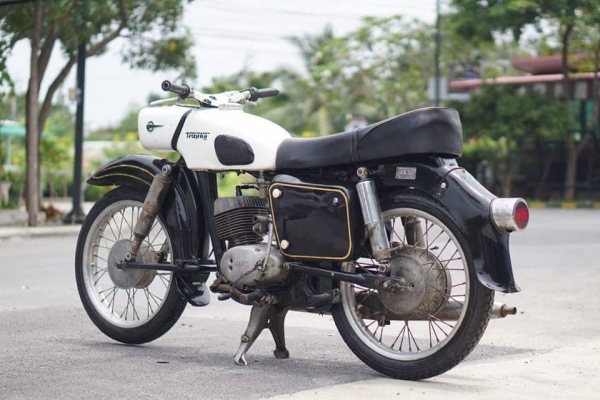 ร้าน วุฒิ นนบุรี ขาย MZ125 es1965 หัวไม่เลี้ยว