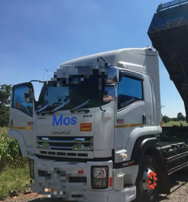 ขายหัว1,750,000บ.หาง 490,000บ.สิบล้อ หัวลาก อิซูชุ 360ปี53 พร้อม หางเซมิ ดั้ม 3คาน ช่วงยาว 9ม.สภาพดี ขายหัว1,750,000บ.หาง 490,000บ.สิบล้อ หัวลาก อิซูชุ 360ปี53 พร้อม หางเซมิ ดั้ม 3คาน ช่วงยาว 9ม.สภาพดี