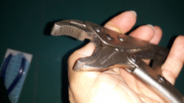 ขายคีมล็อกปากโป้งTOP VP-0175 MADE IN JAPAN.มือสองจับน๊อตได้