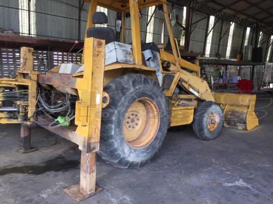 ขายด่วน รถแบคโฮ cat 428c ตักหน้า ขุดหลัง  เครือง ช่วงล่าง ok สภาพพร้อมใช้งาน ขาย195000 บาท