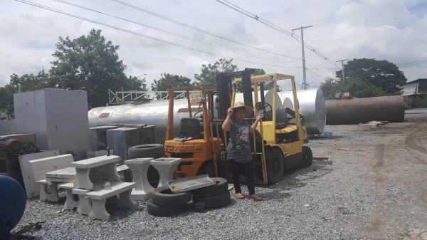 รถโฟล์คลิฟท์ TOYOTA ขนาด 1 ตัน ติดแก๊ส ประหยัดสุดๆ