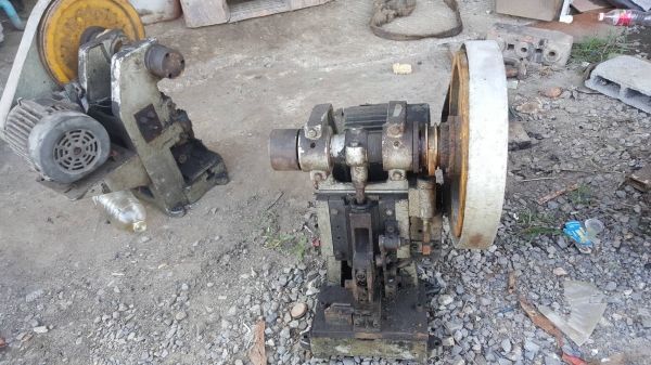 ปั้มคอม้าขนาด 1 แรงมอเตอร์ไฟ 3 สายตามสภาพ