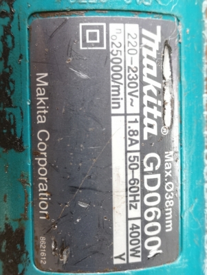 ขายเจียรคอยาวแกน​ 6 มิลมือ2 ยี่ห้อ​ MAKITA.รุ่น​ GD0600​ขายตัวละ​ 1,800​ บาทรวมส่ง​