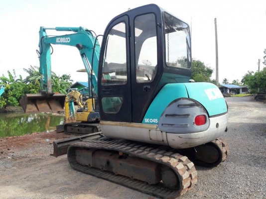 ขายจ้า.. KOBELCO SK045เก่านอก เดิมๆๆ  เครื่องปั๊มดี  สภาพสวย พร้อมใช้  โทร 089-3818694 จ๊อย