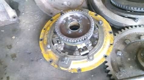 ขายอะไหล่ รถแทรกเตอร์ CAT-D-4-D-5 ของแท้สภาพตามรูป ครับ