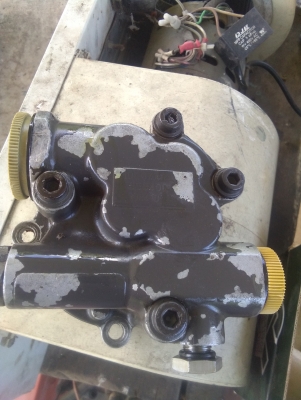 เกียรปั๊มท้าย.  รถแมคโค.  K3V112.