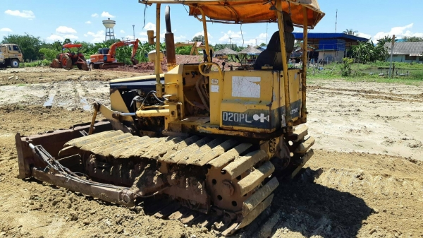 มี VDO ให้ชม.KOMATSU D20PL-5 ใบแทรค 70 ราคา 145000 มี VDO ให้ชม.KOMATSU D20PL-5 ใบแทรค 70 ราคา 145000