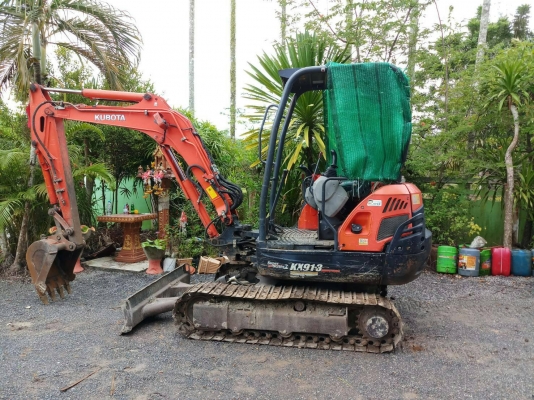ขายรถแบคโฮ KUBOTA KX913 ไมล์ 1400 ชม.ราคา 420000 ขายรถแบคโฮ KUBOTA KX913 ไมล์ 1400 ชม.ราคา 420000