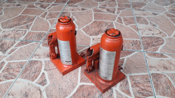 แม่แรงกระปุกไฮโดรลิก MASADA ขนาด 4ตัน มือสองจากญี่ปุ่น แม่แรงกระปุกไฮโดรลิก MASADA ขนาด 4ตัน มือสองจากญี่ปุ่น