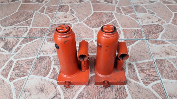 แม่แรงกระปุกไฮโดรลิก MASADA ขนาด 4ตัน มือสองจากญี่ปุ่น แม่แรงกระปุกไฮโดรลิก MASADA ขนาด 4ตัน มือสองจากญี่ปุ่น