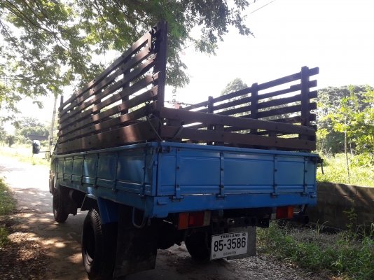 รถบรรทุกหกล้ออิซูซุ T/L 100 แรงม้า พวงมาลัยเพาวฺ์เวอร์ รถบรรทุกหกล้ออิซูซุ T/L 100 แรงม้า พวงมาลัยเพาวฺ์เวอร์
