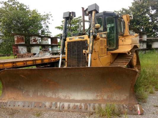 ขายแทรคเตอร์CAT.D6Rเอกสารเล่มทะเบียนราคา 1,300,000